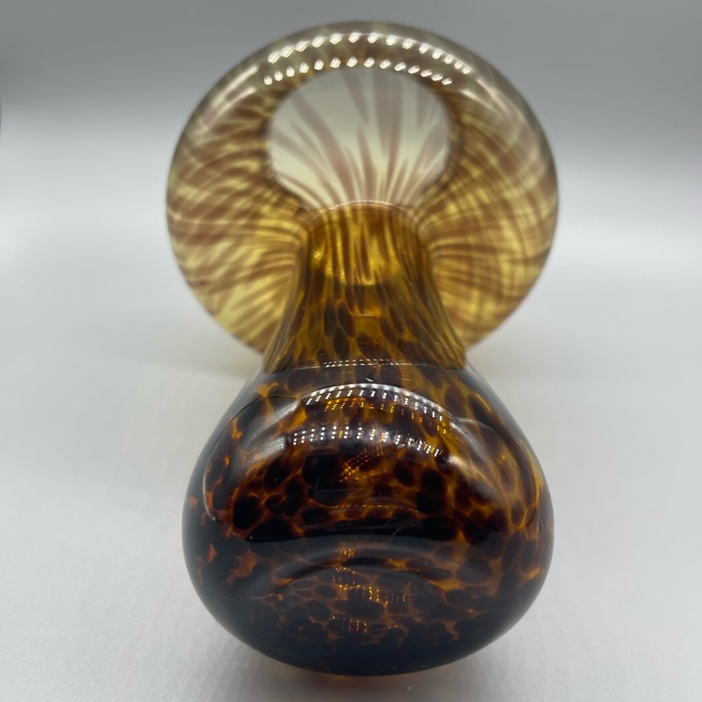 Elegant Brown Tortie Design Glass Mushroom Vase, NWOT - Picture 5 of 7